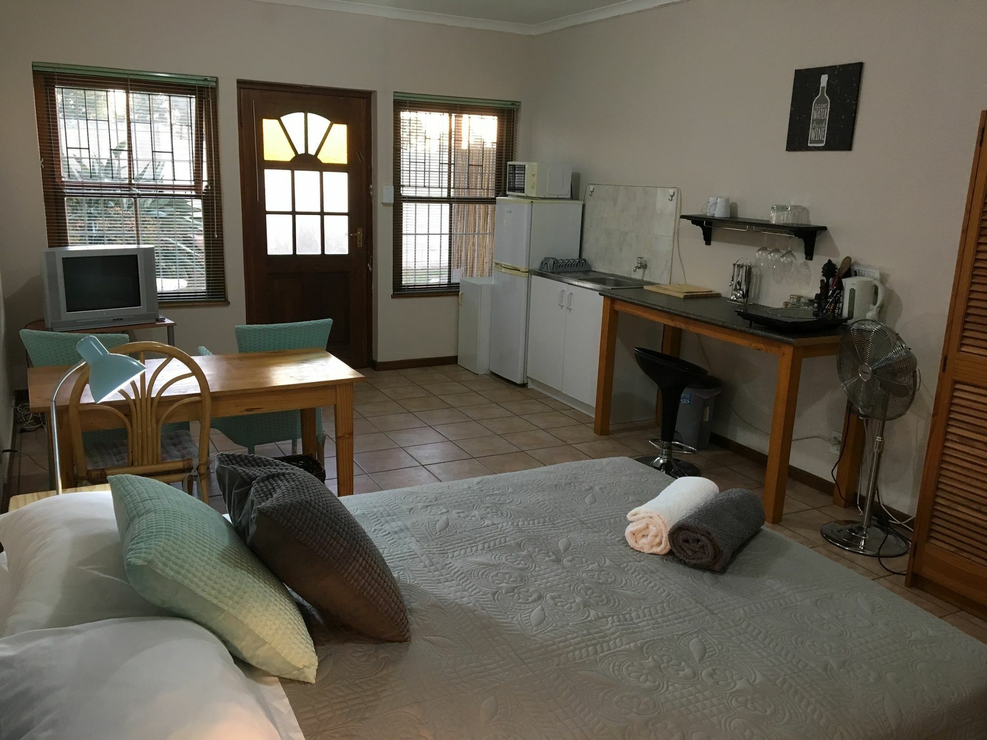Rhodes Lodge Stellenbosch Dış mekan fotoğraf